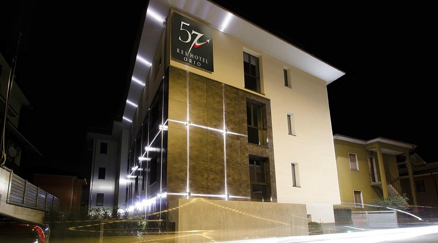 57reshotel-orio-notte